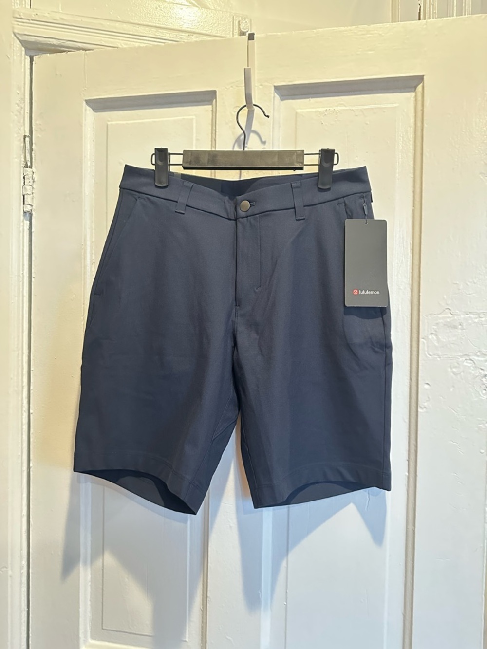 lululemon athletica Commission Short
Classic 9" in Navy